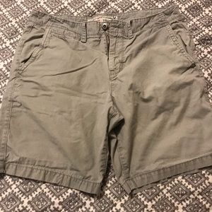 Men’s AE prep fit shorts
